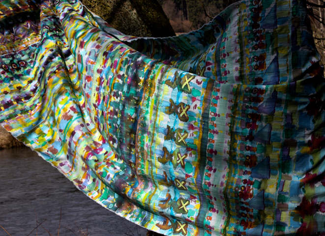 Kirsten K&ouml;tter: Global Patterns, 2012/13, ca. 150 x 450 cm, Malerei auf Stoff / Painting on fabric, Waldgrundst&uuml;ck 